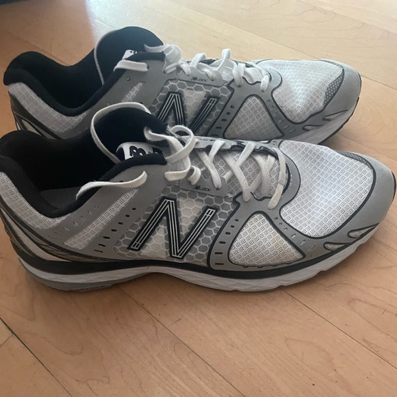 NEW Balance Mens Running 790 Gray Sneakers Size 10.5 NWOT - Picture 2 of 5